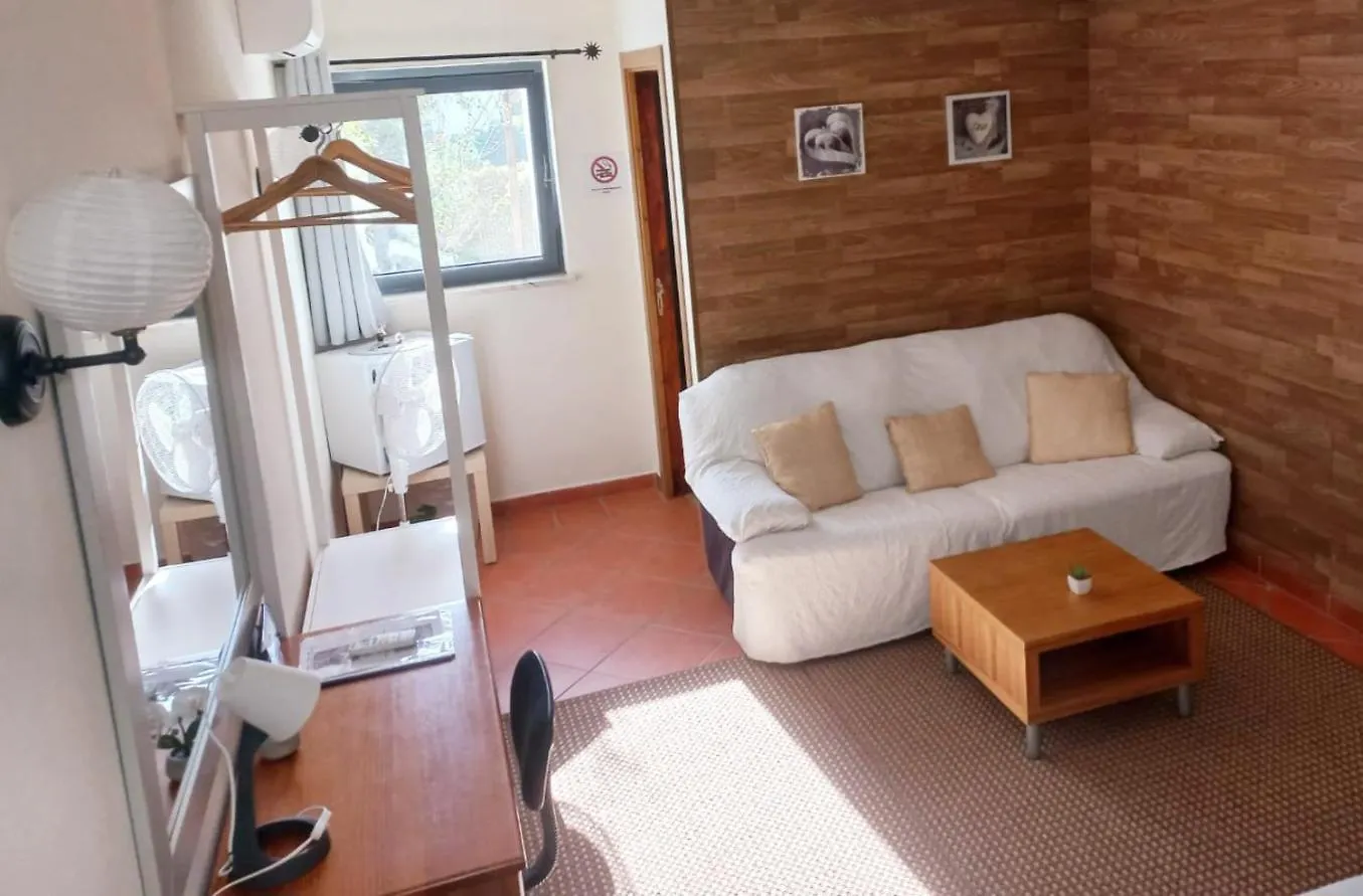 Πανσιόν Dream Lagos B&B